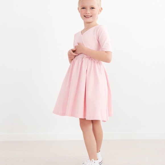 Hanna Andersson SET OF 2 Girls Faux Wrap Dress Short Sleeve Back to School 130/8 - Picture 2 of 16